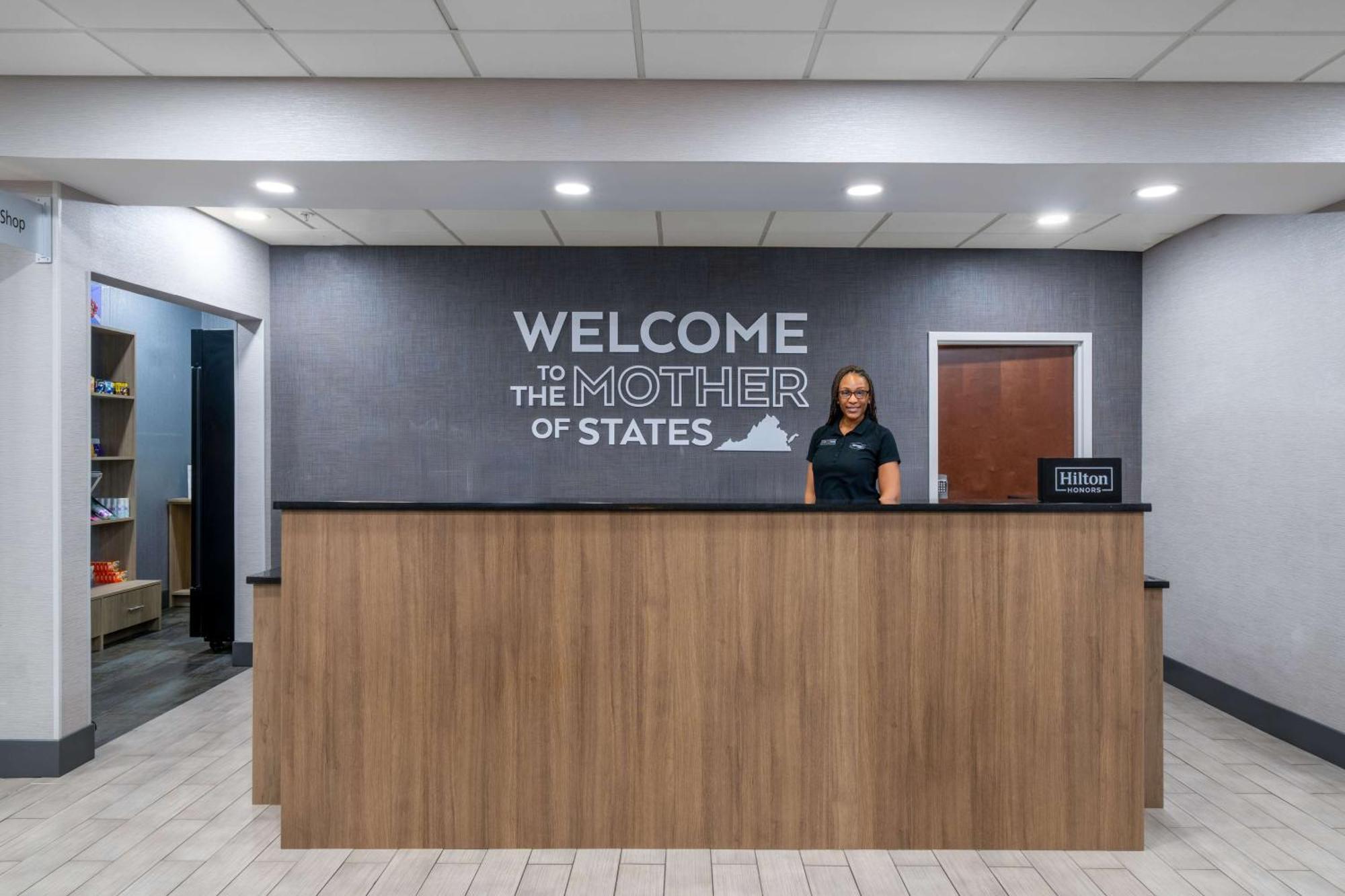 Hampton Inn Dahlgren Esterno foto