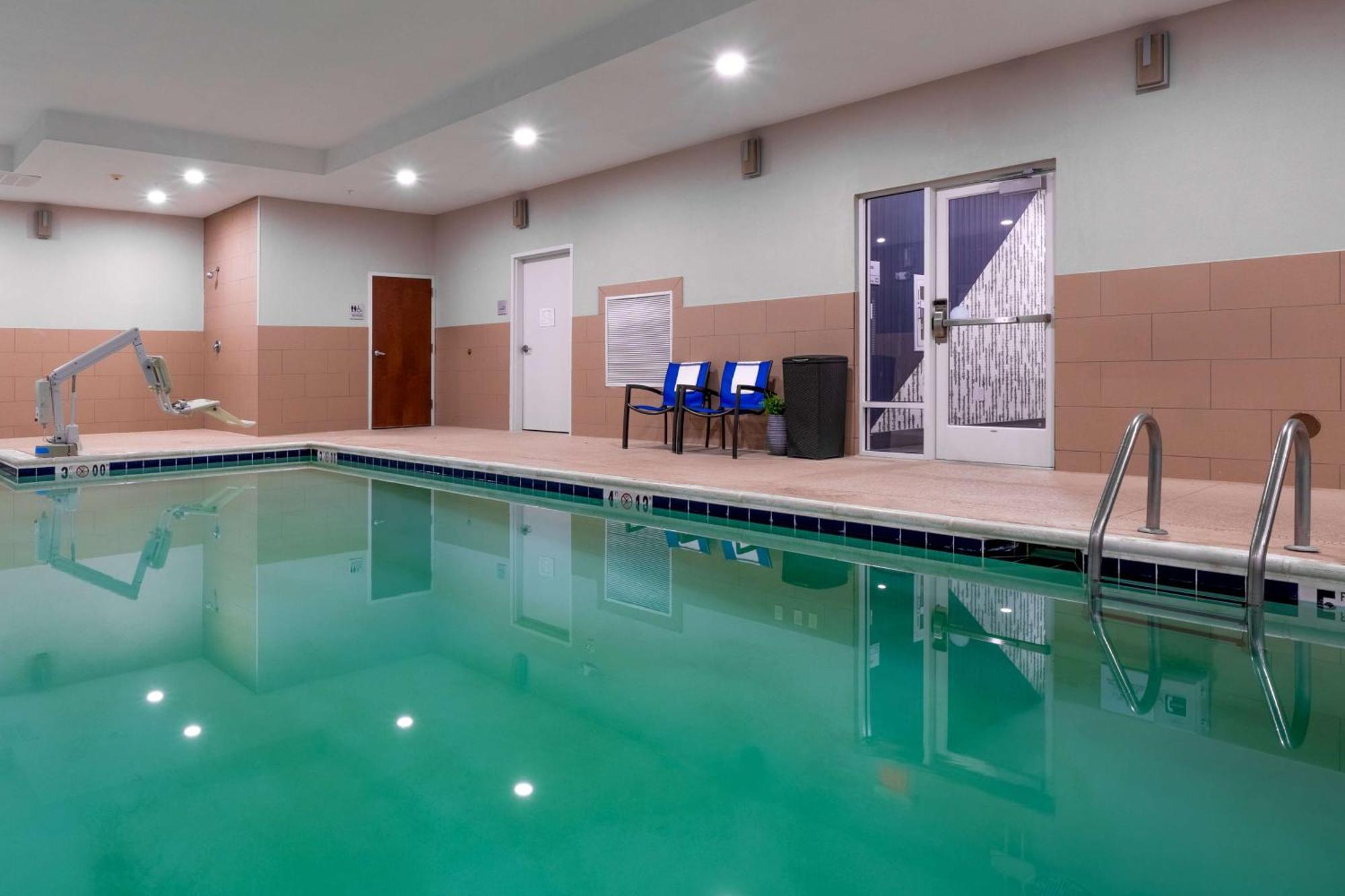 Hampton Inn Dahlgren Esterno foto